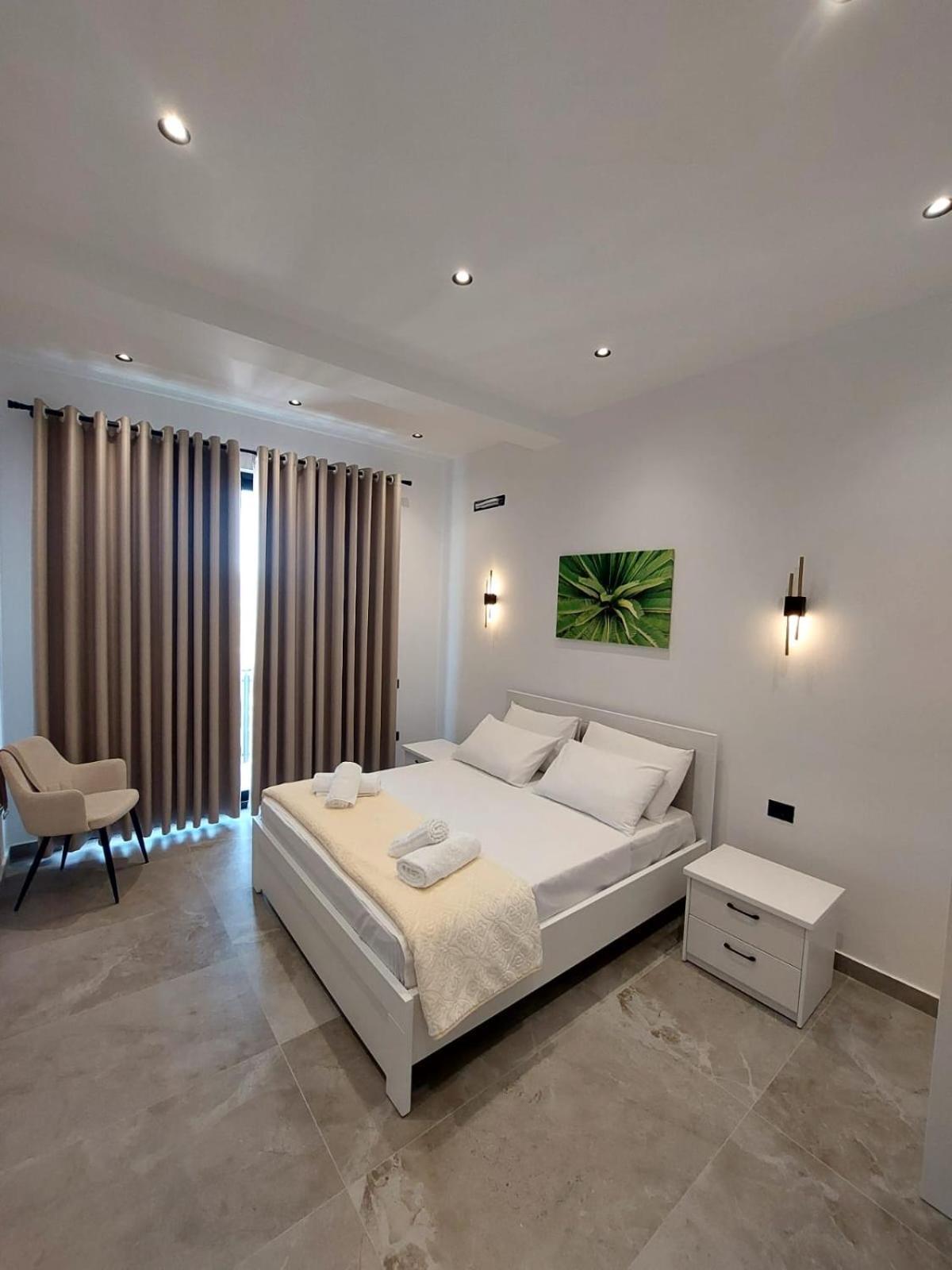 Vila Palma Berat Buitenkant foto